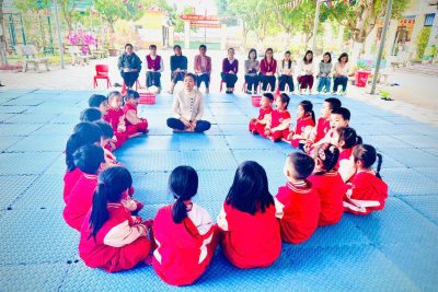 CĐ trường: tổ chức hoạt động ngoài trời